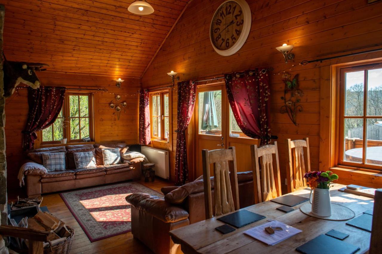 George Cabin - Log Cabin In Wales With Hot Tub Newtown  Buitenkant foto